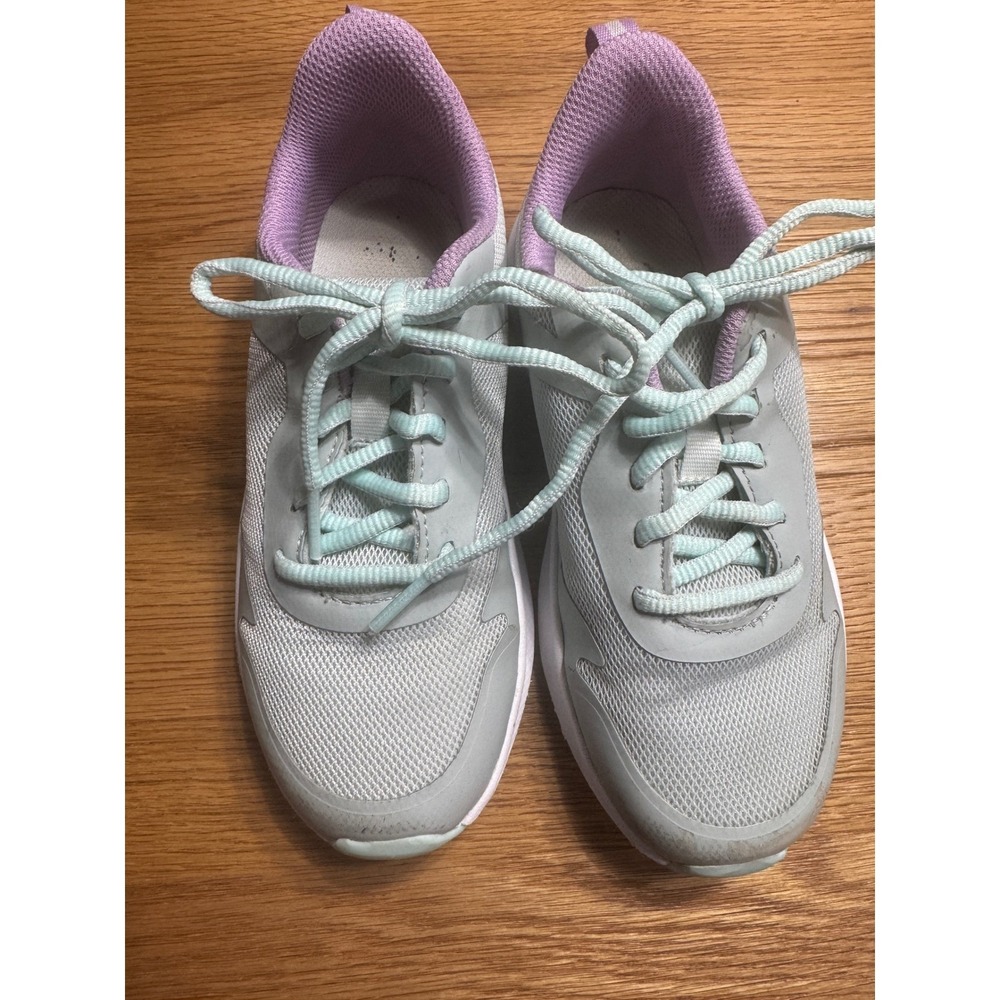 Youth Girls Tennis Shoes - Size 1